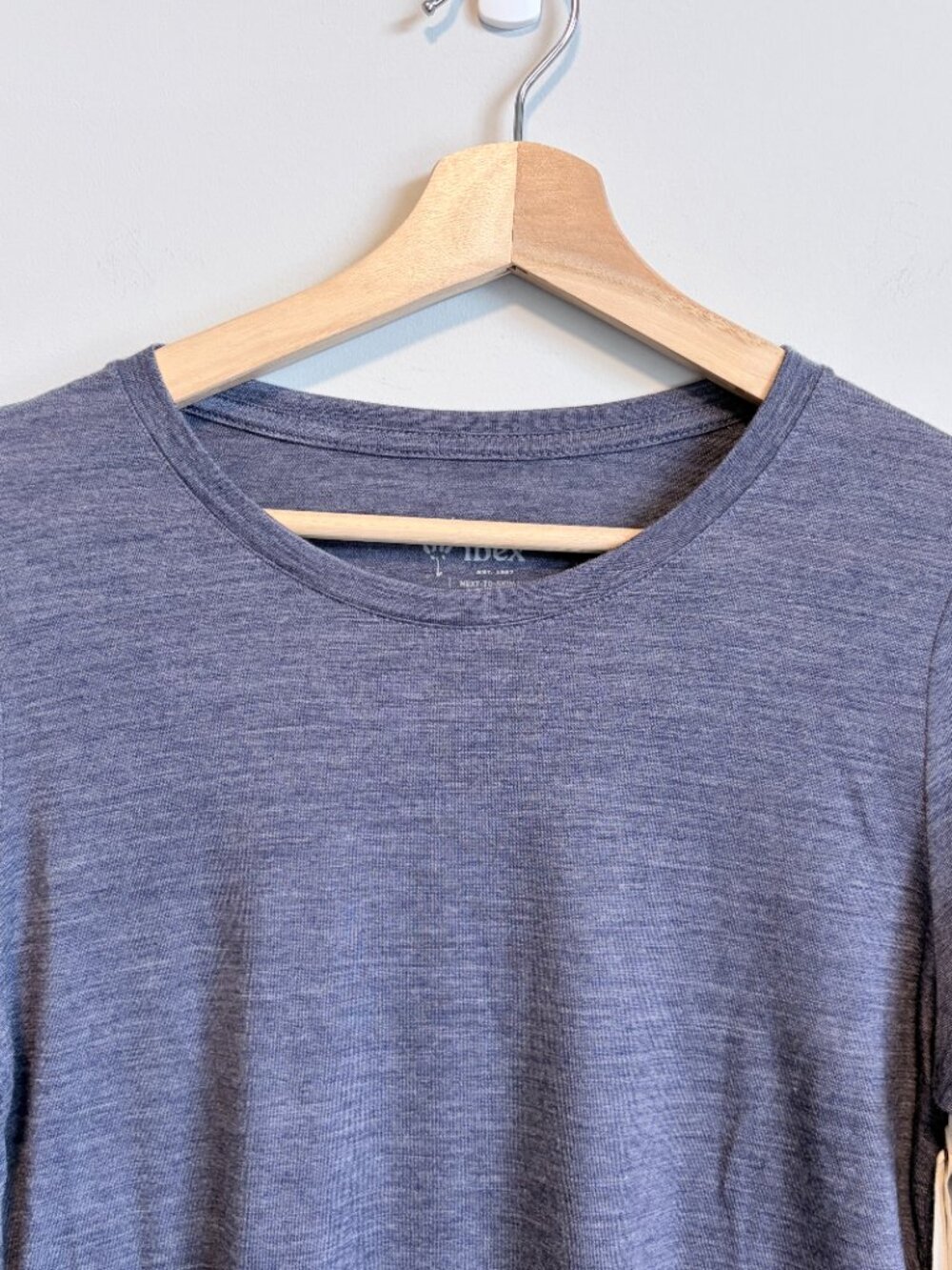 ibex Long Sleeve Crew Next To Skin Merino Wool Base Layer Blue Women Size S - Picture 3 of 10